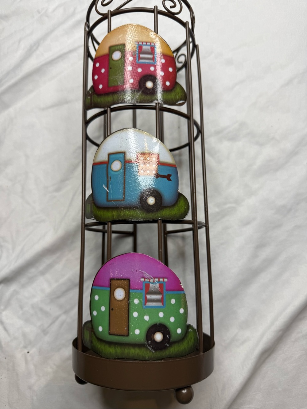 Paper Towel Holder Featuring Vintage Campers